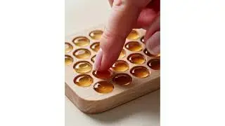 AI Immersive ASMR: Squeezing Honey - like Objects, Flowing into Relaxing Sweet Dreams💤