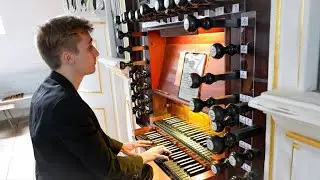'Prelude in C Major' on one of the rarest Pipe Organs in the World - J. S. Bach | Paul Fey