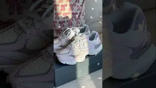 Can you even?!💕 #shoes #shoe #newbalance #pink #cute #pretty #unboxing #tiktok #tiktokvideo