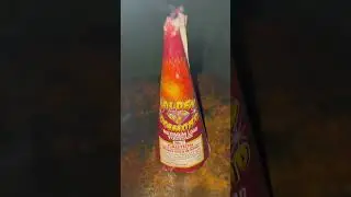 GOLDEN DIAMOND MAXIMUM LOAD FOUNTAIN (small)💎 🧨 ⛲️ DOT Class C 1984 VINTAGE FIREWORKS DEMO 🧨🧨🧨