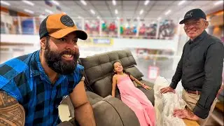 O CASEIRO SE EMOCIONOU AO COMPRAR A SUA TV. 