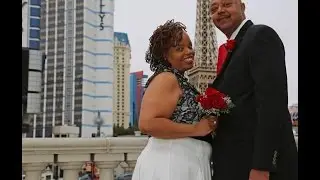 Las Vegas Strip Wedding Packages | Small Las Vegas wedding packages | Elope in Vegas