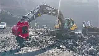 Pultvizor V320 Vibro Ripper installed in VOLVO EC300