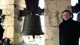 Toque de campanas en La Iglesia de San Vicente M&aacute;rtir. (SUSINOS DEL P&Aacute;RAMO-BURGOS).