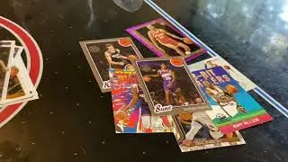 Opening the Topps 2025/2026 basketball card pack! (LEBRON JAMES INSERT AND PATCH RELIC CARD)