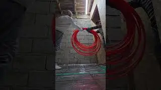 установка тёплый пол и стяжка installation of underfloor heating and screed