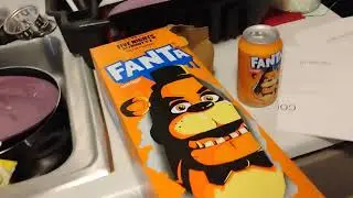 Fanta halloween Blumhouse cans 2025 (FNAF Freddy fazbear original orange)