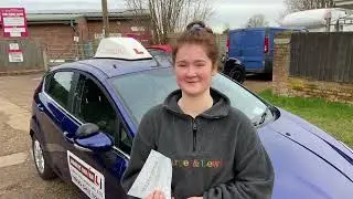 Driving Lessons In High Wycombe With Rookie Driver School of Motoring. Call 0800 043 9309 Now