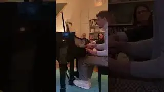 We found a steinway in this mansion, and played a duet