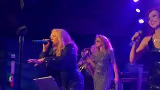 Blue Velvet Groove performs 