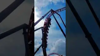 Copperhead Strike rolling over the queue at Carowinds #mackrides #launchcoaster #hangtime #carowinds