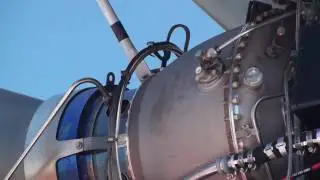 MOV2009 05 19 AS350B2 mechanic 2