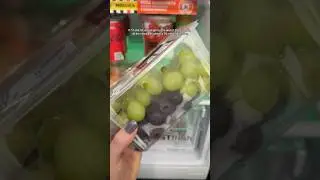 anyone else planning to eat 12 grapes tonight at 12am? 👀🍇 #newyears #nye #grapes