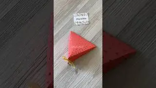 A simple and easy DIY gift box you can make in under a minute #diy #how #giftideas #giftbox #gifts