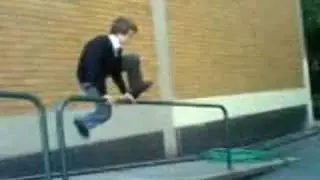funny amateur parkour bail