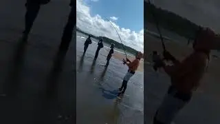 Asal mancing muara brang bee lunyuk, mantap Boenk Djangkaru, Yeng mlonk, dapat mo rua Ling ate 🤣🤣🤣👍💪