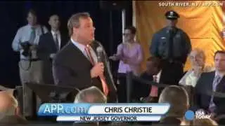 Hillary Clinton jabs Christie, Paul with vaccine tweet