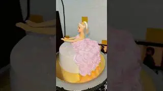 Doll cake #music #song #love #newsong #cake #apnabanaleremix #howtomakecakecreamathome #cakedesign