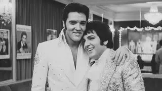 Elvis STOPPED Concert After Homophobic Attack on Liberace &mdash; His Response Was UNPRECEDENTED