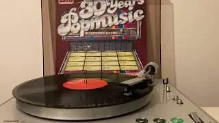 KATE BUSH - WUTHERING HEIGHTS - UK NUMBER ONE