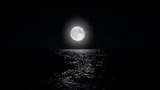 Beautiful airy, ambience piano music for relaxation and sleep