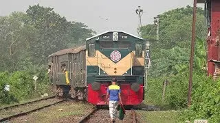 Rocket Express- Most Oldest Train With 52 Years Old ALCo of Bangladesh Railway