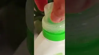 Brilliant Laundry Hack: Eliminate Sweat Odor Naturally! 🔥🌿 | 5MinuteHacks