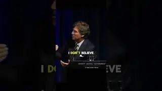 Liberal reporter tries to call Tucker Carlson racist and immediately regrets it