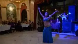 Farrah Talei dancing to 