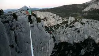 James Clulow highlining - Julien Millot base jumping - gorges du Verdon - 8 Avril 2012
