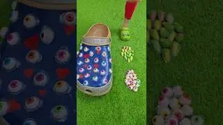 Super cool giant slippers 🦶🦶 Corn socks 🌽🌽 #love #trendingshorts #slippers