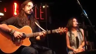 Andrés suárez y Elia Velo.No diré.AVI
