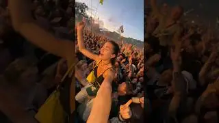 Coldplay performs 