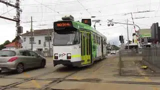 Bells and a MASSIVE spark from Z-Class Tram at Glen Huntly Tram Square