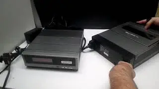 Quasar Portable VHS Video Cassette Recorder / Player VP5741XQ w/Power Supply