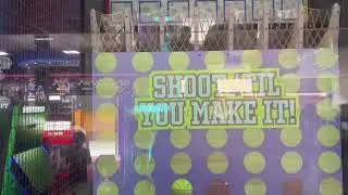 Baytec Entertainment Connect 4 Hoops Arcade Machine