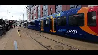 Sheffield Supertram 107 departing Shalesmoor