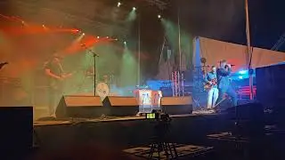 Rival Sons LIVE Detroit front row