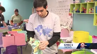 College students from Virginia volunteering time to help Kansas City's homeless population