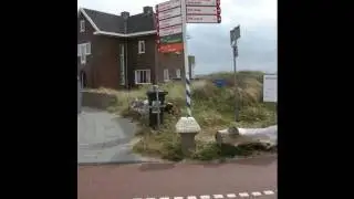 Wind op de kop van de boulevard Paulus Loot