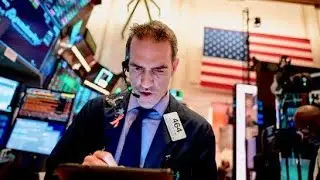 'No signs of global economic recession,' says Larry FInk