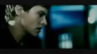 Xavier Samuel-Pour some sugar on me