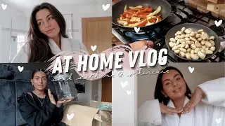 SPEND THE DAY AT HOME WITH ME · HOME SPA TREATMENTS, COOK WITH ME & A HOMEWARE HAUL | Emily Philpott