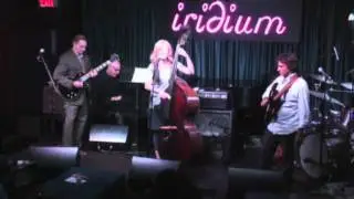 Les Paul Trio Nicki Parrott bass vocals  You'd Be So Nice to Come Home To
