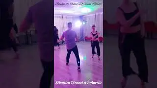 S&eacute;bastien et Aur&eacute;lie dansent pendant la soir&eacute;e VIP au Studio Vibration Latina - 30-03-19