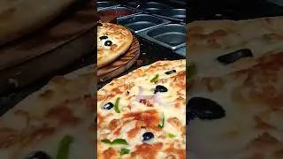 Crust Pizza Cutting