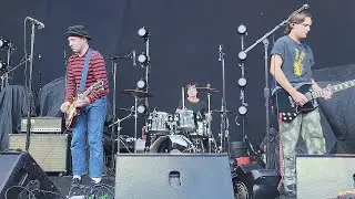 WHITE REAPER - MIGHT BE RIGHT