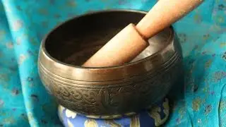 Campana tibetana media con Conchiglia, Nodo Infinito e cuscinetto, nota FA