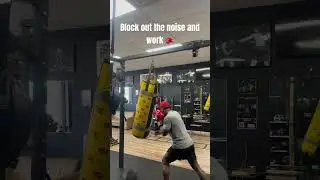 Block it out #boxer #motivation #boxing #boxingexercise #nyc #viralvideo
