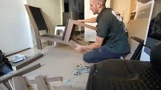 montando mesa madesa 4 cadeiras